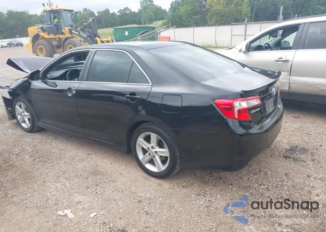 2013 Toyota Camry L/Se/Le/Xle z USA, uszkodzony, nr VIN 4T1BF1FK7DU278099